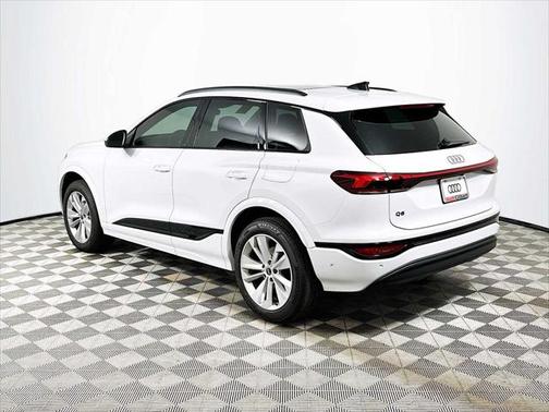 2025 Audi Q6 e-tron Premium