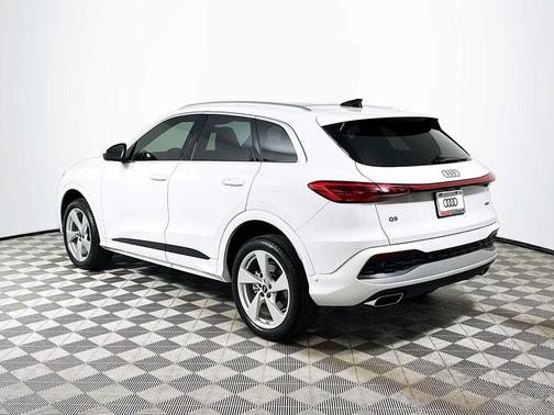 2025 Audi Q5 Premium Plus
