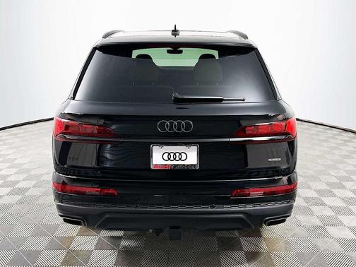 2026 Audi Q7 55 Prestige