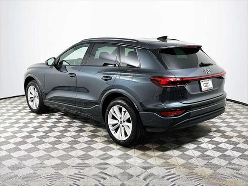 2025 Audi Q6 e-tron Premium