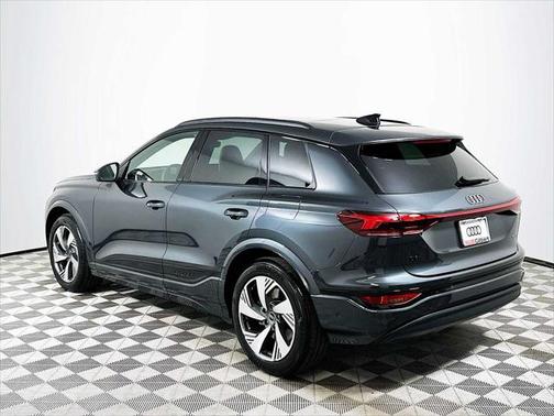 2025 Audi Q6 e-tron Prestige quattro