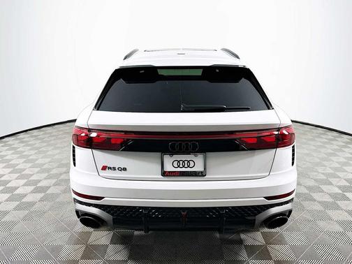 2025 Audi RS Q8 4.0T
