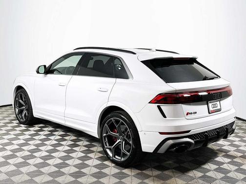 2025 Audi RS Q8 4.0T