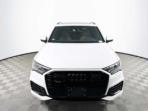 2021 Audi Q7 55 Premium Plus