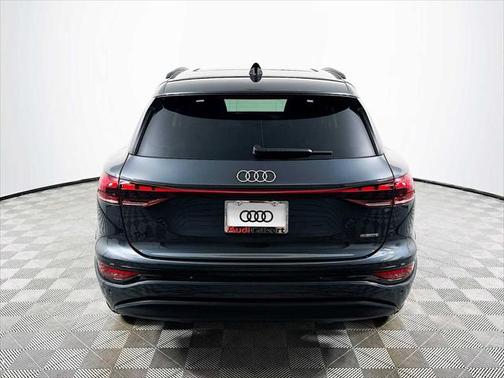 2025 Audi Q6 e-tron Premium Plus quattro