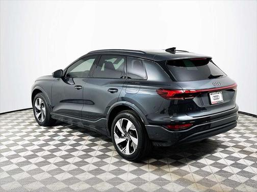 2025 Audi Q6 e-tron Premium Plus quattro