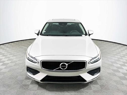 2019 Volvo S60 T5 Momentum