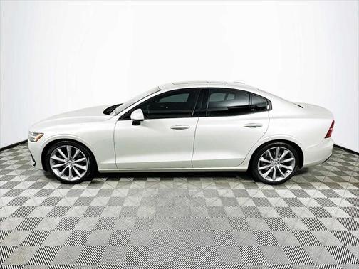 2019 Volvo S60 T5 Momentum