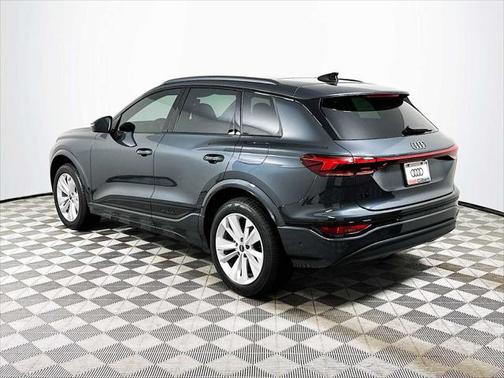 2025 Audi Q6 e-tron Premium