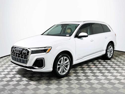 2025 Audi Q7 45 Premium