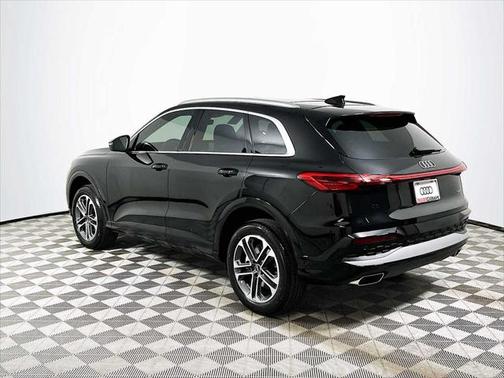 2025 Audi Q5 Premium
