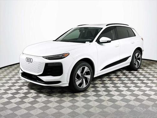 2025 Audi Q6 e-tron Premium Plus quattro