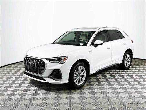 2025 Audi Q3 45 S line Premium Plus