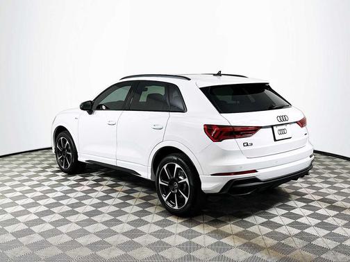 2025 Audi Q3 45 S line Premium Plus