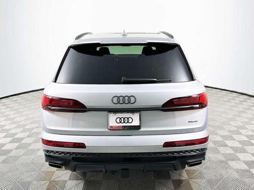 2026 Audi Q7 55 Prestige