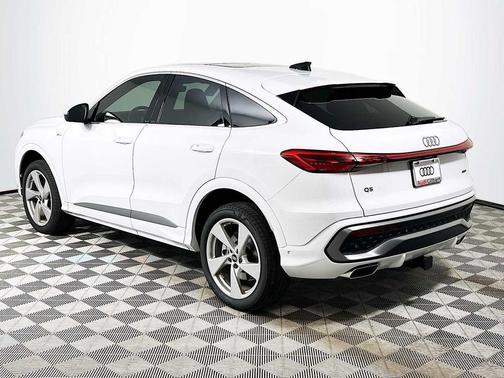 2025 Audi Q5 Sportback Premium plus