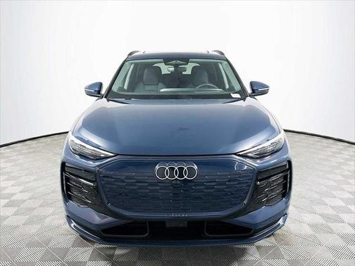 2025 Audi Q6 e-tron Prestige quattro