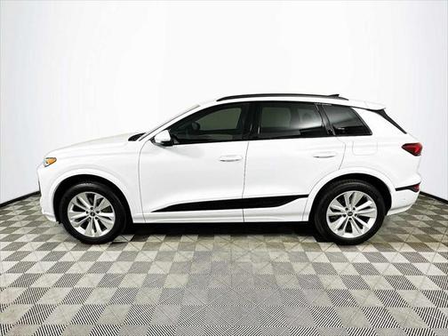 2025 Audi Q6 e-tron Premium