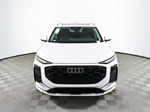 2026 Audi Q3 S line
