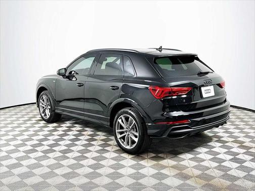 2025 Audi Q3 Premium 45 TFSI S line quattro Tiptronic