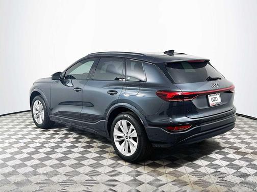 2025 Audi Q6 e-tron Premium Plus