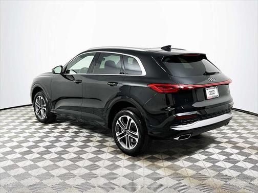 2025 Audi Q5 Premium