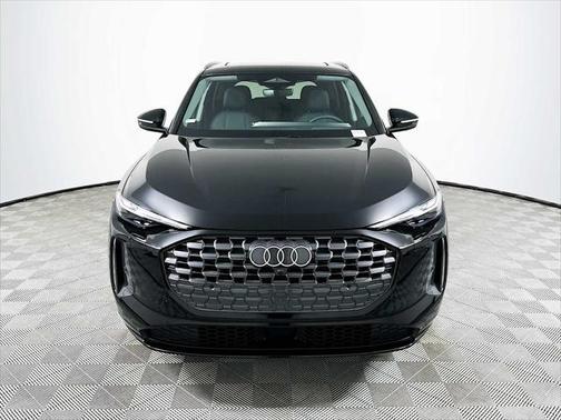 2025 Audi Q5 Premium