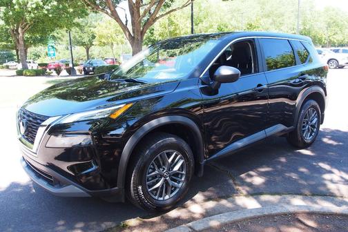 Black 2023 Nissan Rogue S