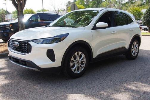 White Metallic 2023 Ford Escape Active