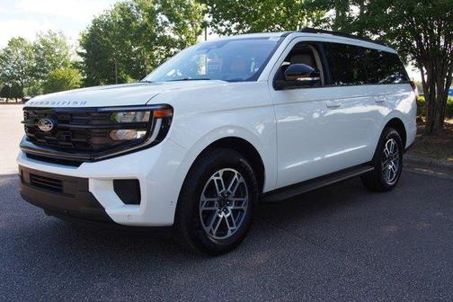 White Metallic 2025 Ford Expedition Active