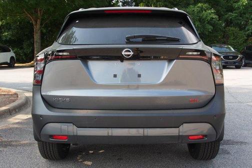 Gun Metallic 2026 Nissan Kicks SR