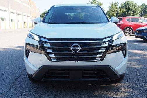 Everest White P 2026 Nissan Rogue SV