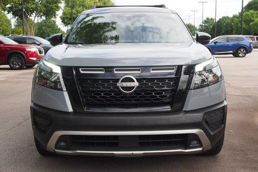 2 Tone Gray / Black Roof 2023 Nissan Pathfinder Rock Creek