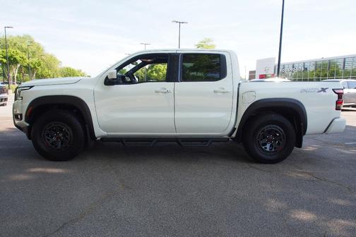 Glacier White 2026 Nissan Frontier PRO-X
