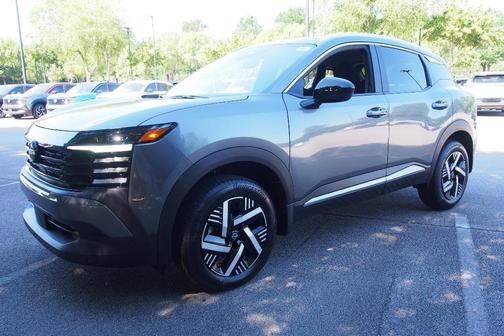 Gun Metallic 2026 Nissan Kicks SV
