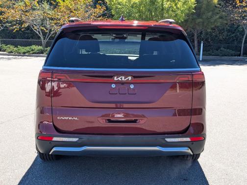 Flare Red 2023 Kia Carnival SX