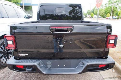 Black Clearcoat 2021 Jeep Gladiator Overland