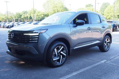 Gun Metallic 2026 Nissan Kicks SV
