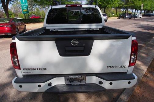 Glacier White 2020 Nissan Frontier PRO-4X