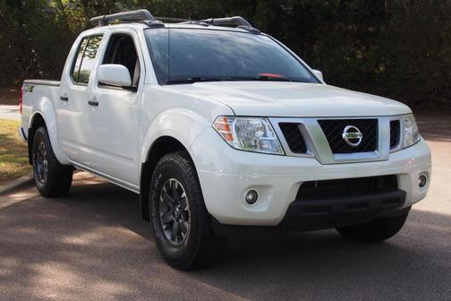 Glacier White 2020 Nissan Frontier PRO-4X