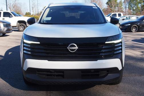 Fresh Powder 2026 Nissan Kicks SV