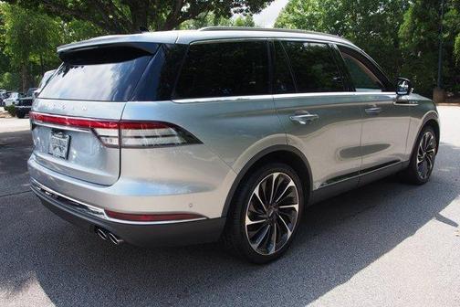 Radiance Metallic 2024 Lincoln Aviator Reserve RWD