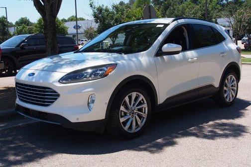 White Metallic 2022 Ford Escape Titanium Hybrid