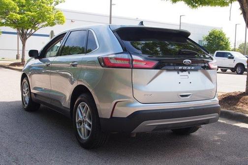 Silver Metallic 2024 Ford Edge SEL