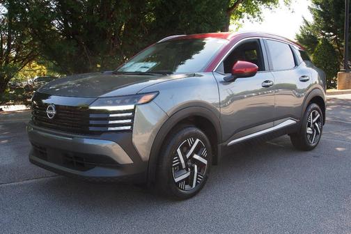 2t Gun Red Roof 2026 Nissan Kicks SV