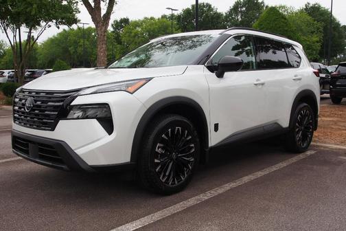 Everest White P 2026 Nissan Rogue Dark Armor