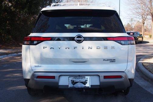 2023 Nissan Pathfinder Platinum