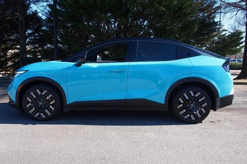 2026 Nissan Leaf PLAT+