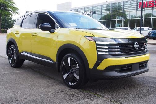 2025 Nissan Kicks SR