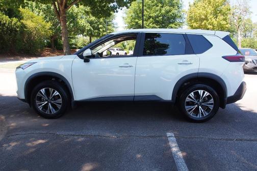White 2023 Nissan Rogue SV